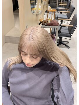 スタン 渋谷(Stam) ナチュラルブロンドベージュ春カラー透明感ケアブリーチ渋谷駅