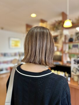 スタジオフィット(STUDIO FITTO) ★ハイライトカラー（白髪カバー）グレージュボブ★