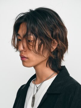 バイフィフス 原宿/表参道(by fifth) 原宿ゆるめスパイラルパーマメンズカットセンターパートウルフ