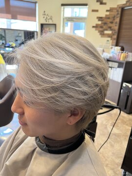 ヘアーメイク バレンタイン(hair make valentine) ホワイトアッシュ