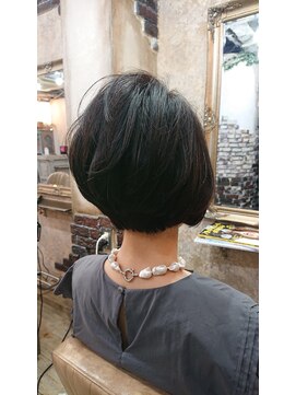 パレード(Parade) 大人上品ショートボブ