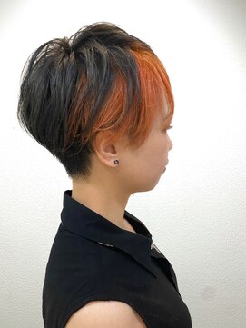 アッシュ 町田駅前通り店(Ash) 【Ash町田駅前通り店　清水重人】インナーカラーショート