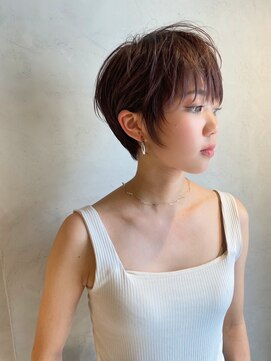 アン(Un) 【ショートヘア】【カジュアルショート】【ザクザクショート】