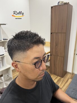 ラリー(Rally) スキンフェードベリーショート