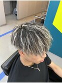 ノーセットの人必見？！白メッシュ×ツイストパーマ！