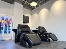 ジカロ(JICARO)の雰囲気（リラックスできるシャンプー台）