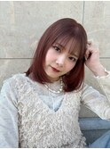 春っぽいピンクカラーにたっぷり顔周りレイヤー