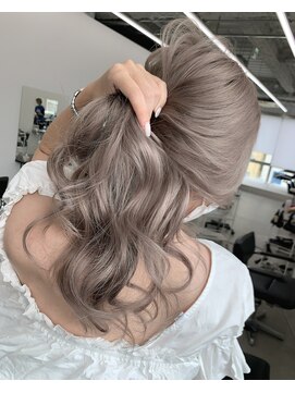 ディーエヌエー バイ エゴル(DiNA by ENGOL) グレージュカラー/ハイトーンカラー