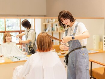 リッカ たまプラーザ(Lycka)の写真/女性スタイリスト3名在籍♪女性ならではの目線で、あなたのなりたいを叶えてくれるのが嬉しい☆