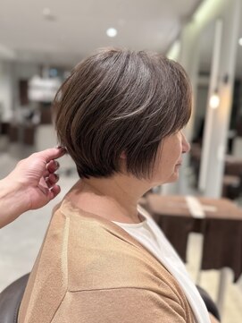 ケリーアン 太田(kelly.un) ミセスショート／似合わせカット／白髪活かし