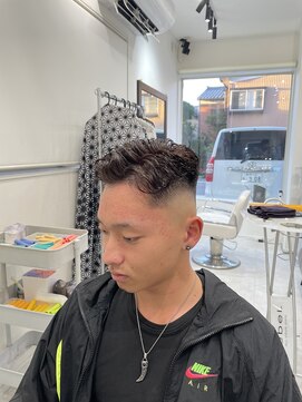 メンズ【スキンフェード×リバースパーマ】