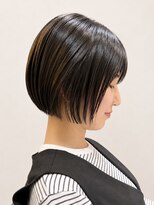 ニチカ(NYCHIKA)&nbsp;横顔美人の前下がりコンパクトボブ×髪質改善縮毛矯正｜30代40代