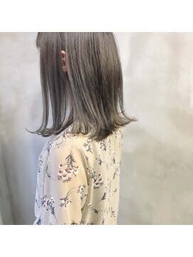 ミント(mint) 切りっぱなしロブ&透明感グレー