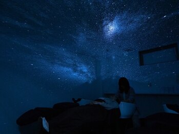 ディーオ 川越(Dio...)の写真/プラネタリウムの星空ヘッドスパ。癒し空間で贅沢な時間を過ごせます。【ヘッドスパ】