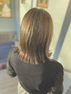 トップヘアー 中庄店(TOP HAIR fuapua) 切りっぱなし 【 mery 】