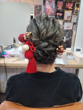 スタジオカラー(Studio Color) ボブでも出来るねじりアップ