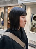 ワイドバングでモードなボブ