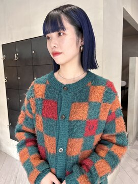 ヘアー アイス ルーチェ(HAIR ICI LUCE) ネイビーカラー/切りっぱなしボブ/外はねボブ/ミニボブ/城倉