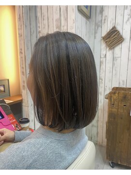 フレア志ミラーレ(flare) 肩ラインボブ、ナチュラルハイライト