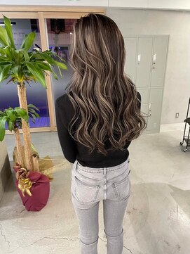 キング(K!ng) 縮毛矯正髪質改善ハイライトレイヤーカット楠葉美容室エクステ