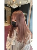 ピンクベージュ
