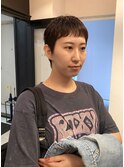 オン眉耳だしショート