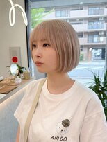 シア 新小岩店(SHEER)&nbsp;ホワイトベージュ×ミニボブ