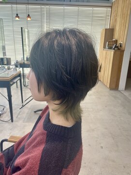 グランデュール 東静岡池田店(GRANDEUR) ウルフカット インナーカラー