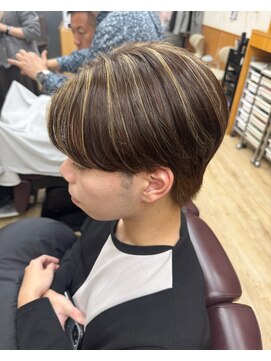バディー ヘアー(Buddy Hair) 【初めての方にも♪】センターパート×ハイライト