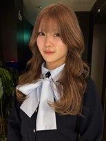 サンクマーケット 渋谷(cinq MARKET) 透明感ヘーゼルベージュの巻きやすいレイヤーカット