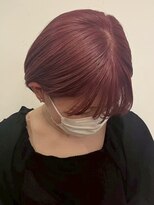 トイロ(toiro)&nbsp;ショートボブピンクベージュブリーチカラーダブルカラー