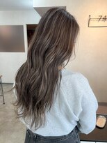ナジック(749)&nbsp;大人のナチュラルコントラストハイライトカラー☆