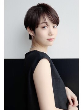 メモリーズ 銀座(Memories) 【Memories】ショート ひし形 アッシュ グレージュ 小顔