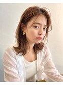 『ナチュラル』でもオシャレな『鎖骨こなれミディ』