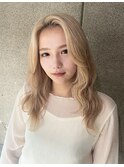 ペールカラー×今っぽ前髪で流行先取りヘアへ
