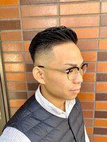 銀座マツナガ 神田店&nbsp;7.3ハードパート短髪メンズスキルフェードパーマ癖毛風黒髪