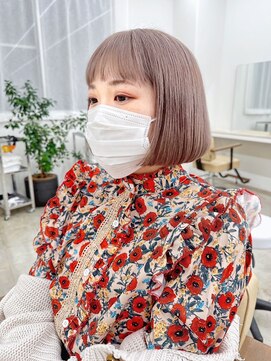 ニュート(Neut ) オン眉ミニボブ&ミルクティーカラー