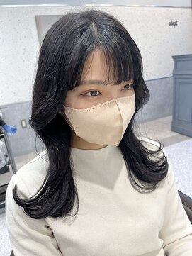 アデプト 北千住店(adept) 【adept北千住　エリスタイル】顔周りカット×韓国風くびれヘア