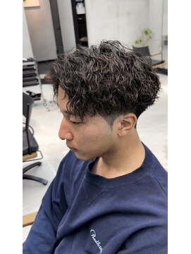 ネオン(NEON) 冬にモテるツイストスパイラルパーマ