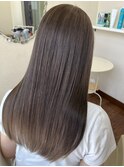 モカベージュ