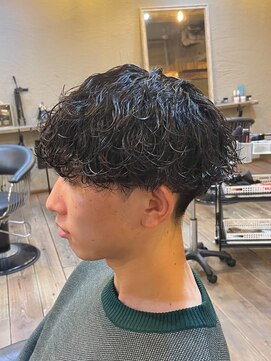 ミオ ベガ(Mio'' VEGA) 京都でできる波巻きパーマスタイル