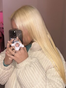 ダズリングディア(Dazzling Deer) 抜きっぱなしブロンド/ハイトーン/似合わせカット/リタッチ