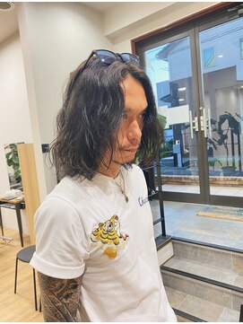 フリック(FLiC) 色気のあるパーマスタイル