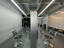 ナレ(NARE)の雰囲気（天神駅から徒歩5分☆西通り沿いのアップルの近くにあります）