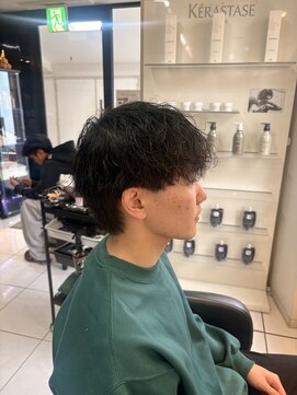 アイズ 海老名(AIZU) メンズカットパーマ　波巻きパーマ　ツイストスパイラル　カット