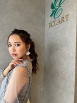 エクラート イーリス 高田馬場店(ECLART IriS)&nbsp;後れ毛で彩る華やかポニーアレンジ