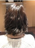 【アウラ野田阪神】ミディアムレイヤー×巻き髪風パーマ