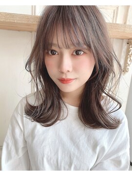 アリスバイアフロート 自由が丘(ALICe by AFLOAT) くびれひし形パーマ（小顔オリーブカラーハイライトカラー）