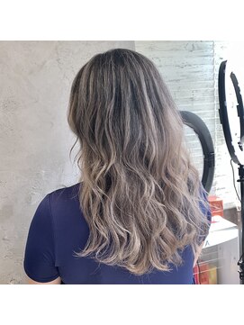 アポロ 横浜駅店(apollo) バレイヤージュ