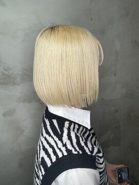 アイズニューヨークプレミアムトヤマ(I's New York PREMIUM TOYAMA) ハイトーンボブ